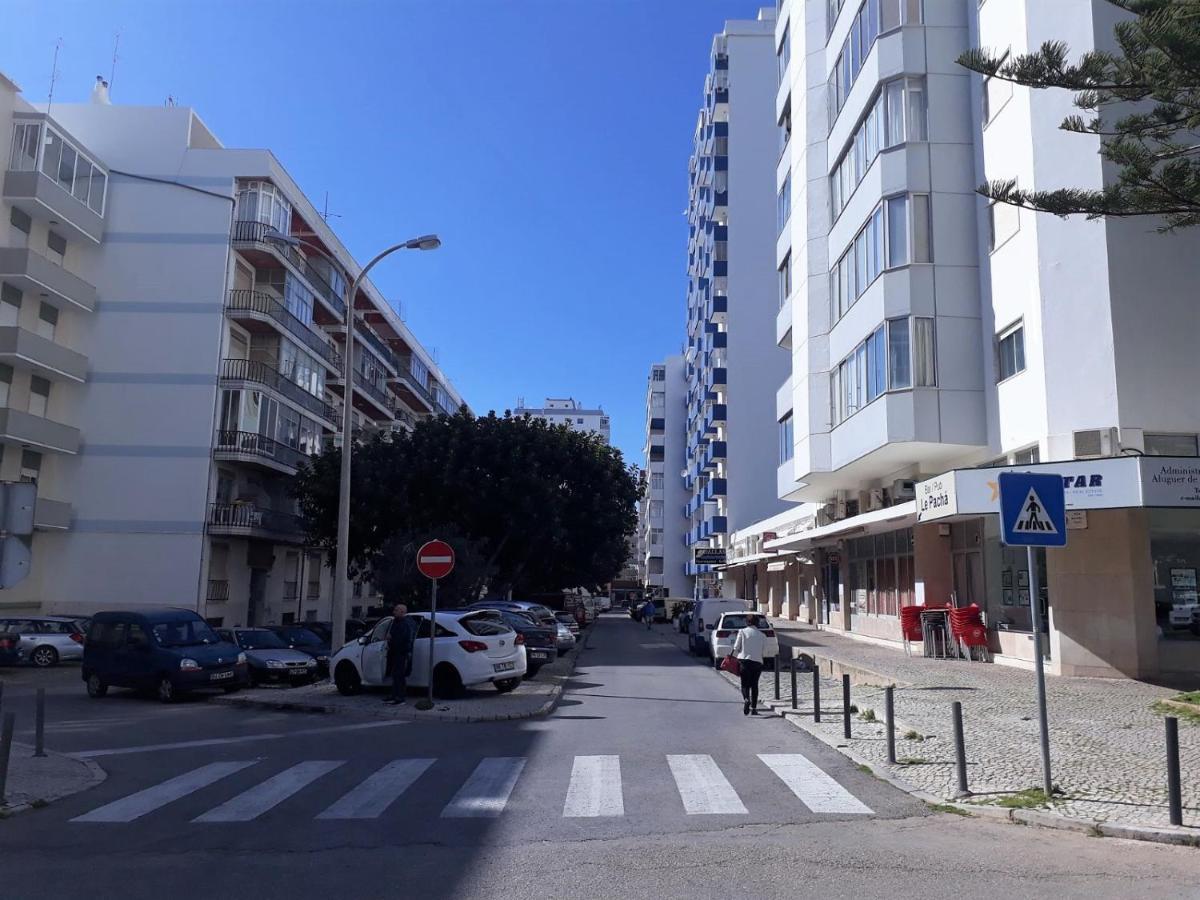T2 Mira Praia 4- Familiar, 80Mt Praia, Wifi Quarteira Luaran gambar