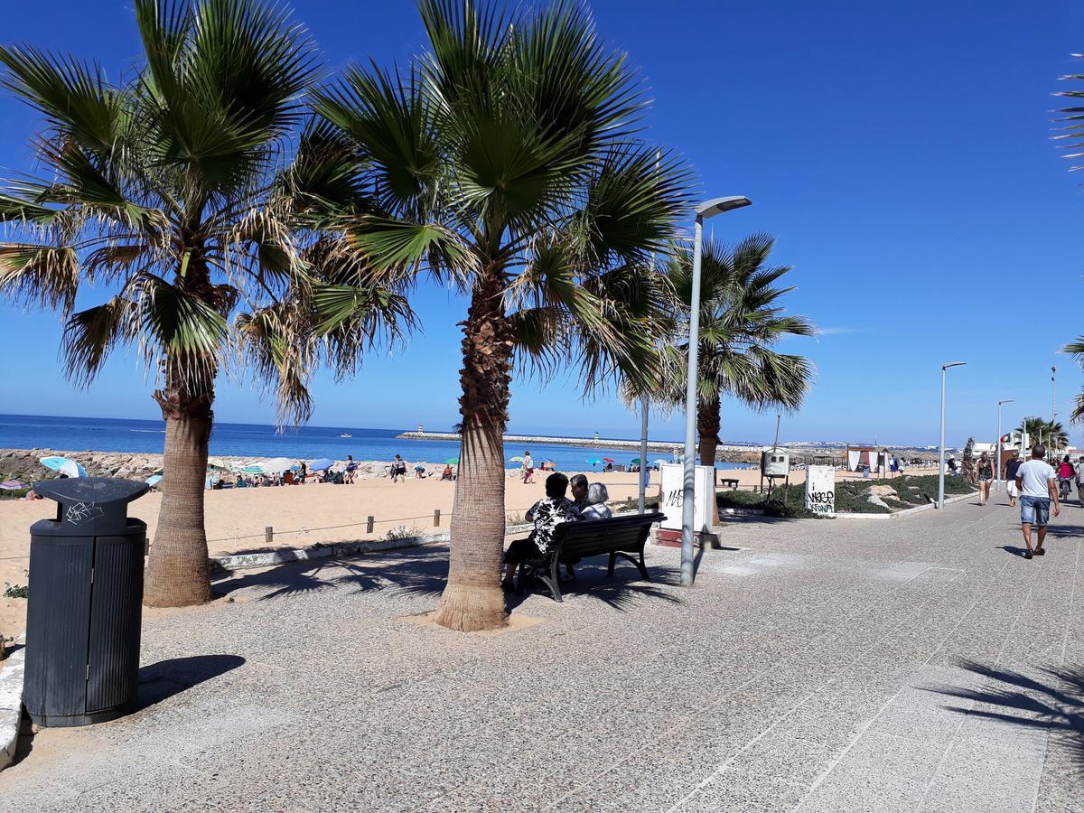 T2 Mira Praia 4- Familiar, 80Mt Praia, Wifi Quarteira Luaran gambar