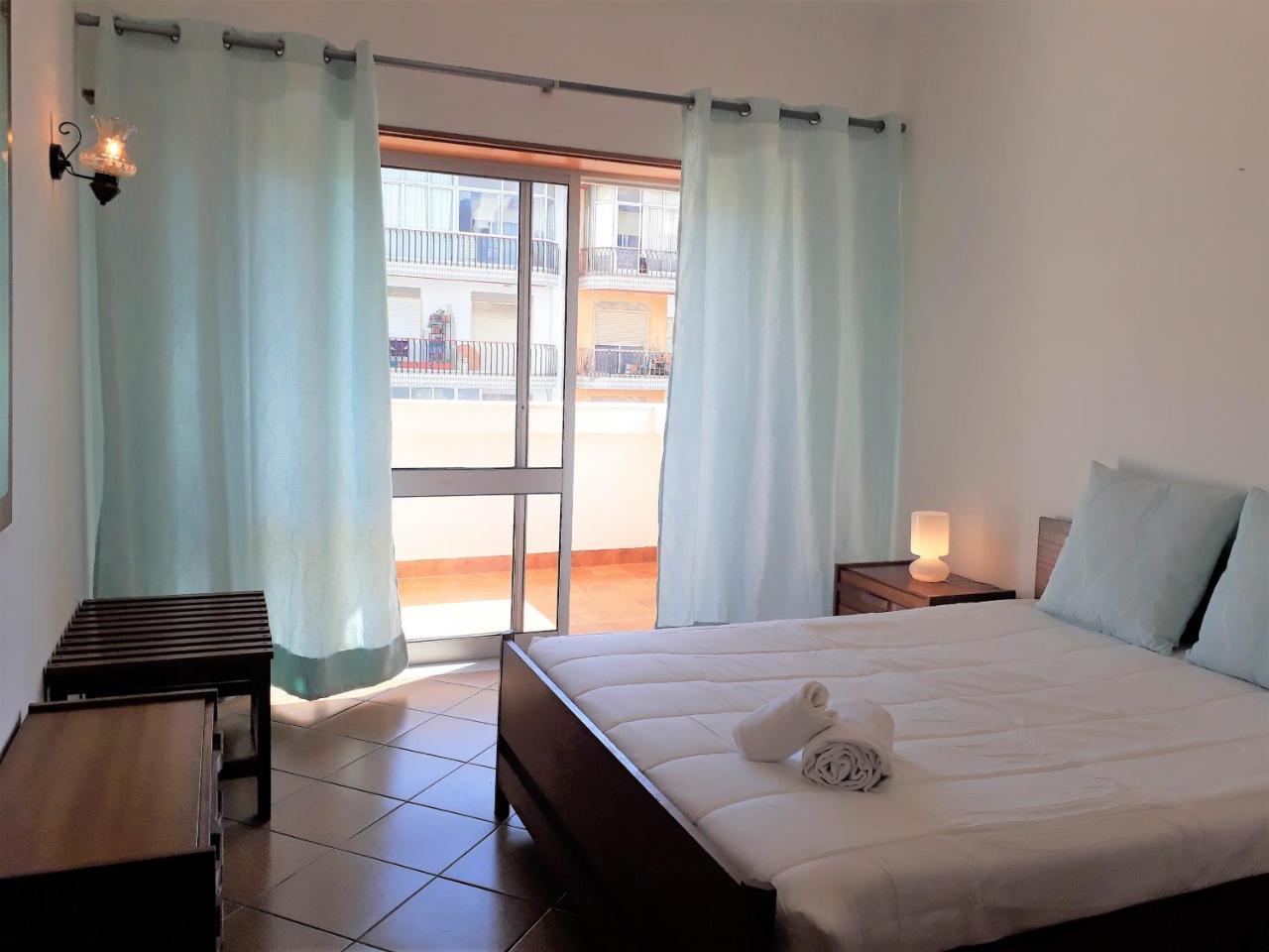 T2 Mira Praia 4- Familiar, 80Mt Praia, Wifi Quarteira Luaran gambar