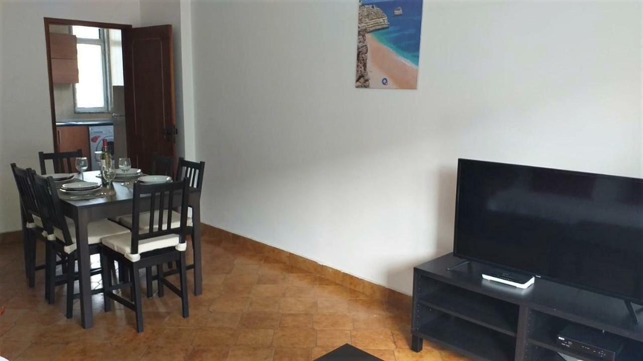 T2 Mira Praia 4- Familiar, 80Mt Praia, Wifi Quarteira Luaran gambar