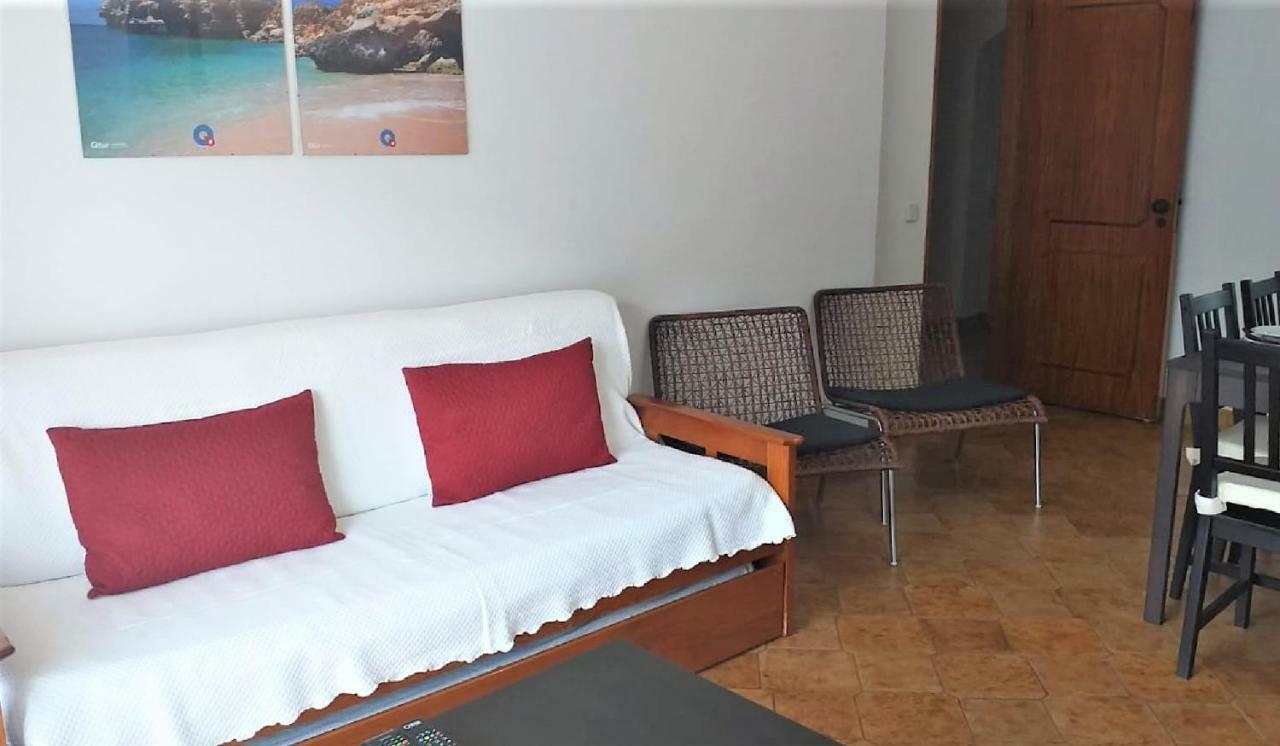 T2 Mira Praia 4- Familiar, 80Mt Praia, Wifi Quarteira Luaran gambar